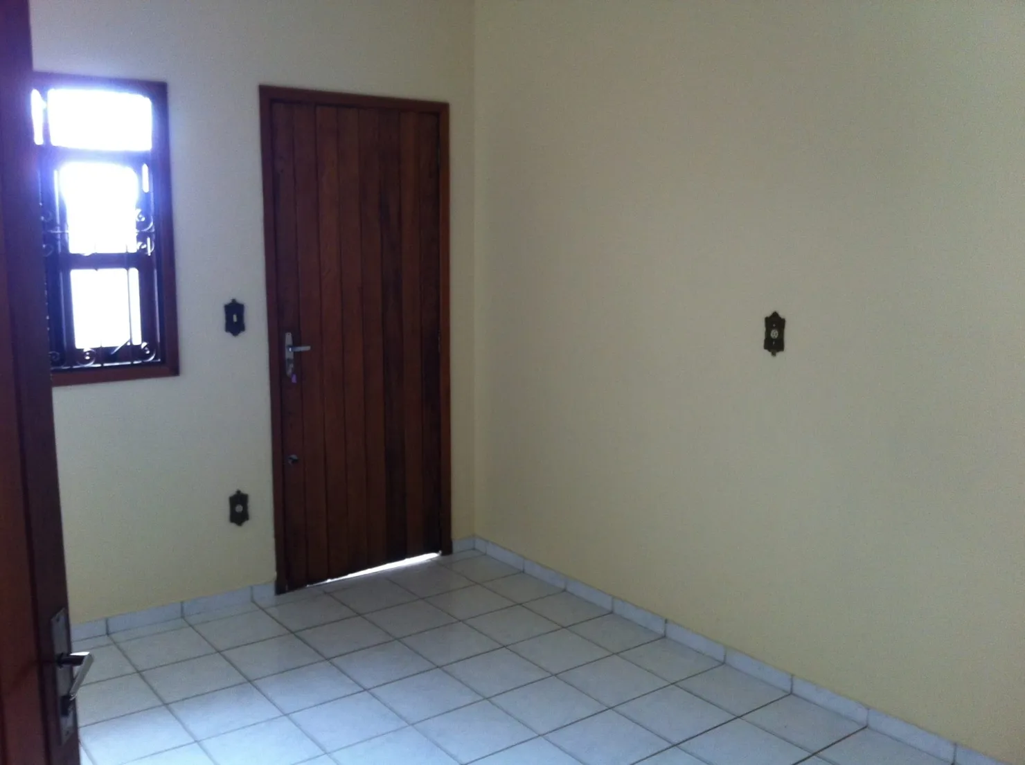 Imagem Casa à venda 3 Quartos, 1 Suite, 3 Vagas, 300M², Vila Rica, Pindamonhangaba - SP
