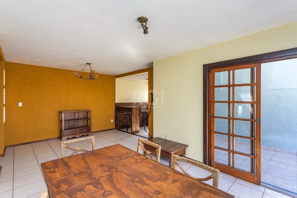 Imagem Casa Condominio para Venda - 193.19m², 3 dormitórios, sendo 1 suites, 2 vagas - Cristal