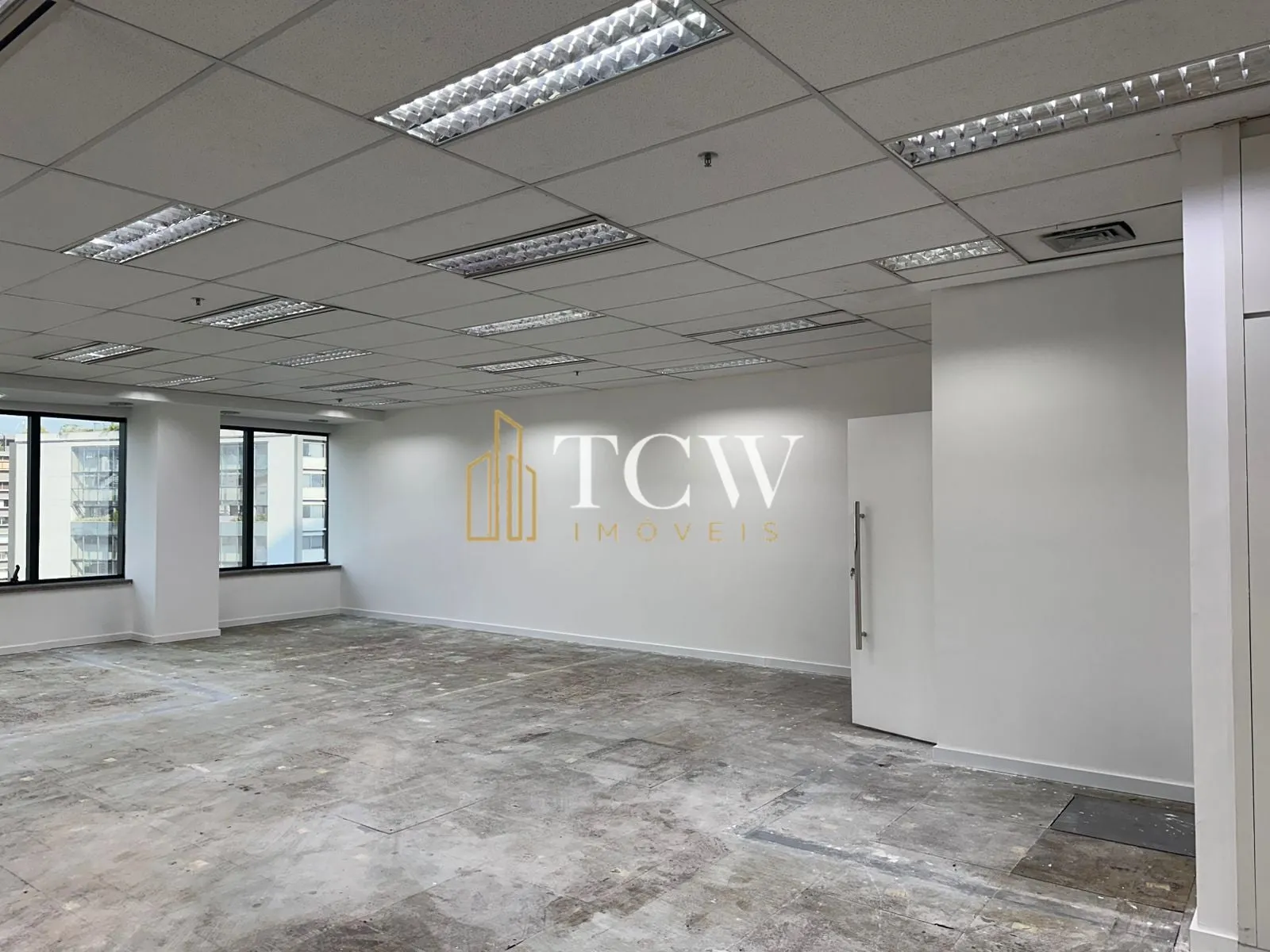 Imagem Conjunto Comercial para Locação no Itaim Bibi | 238 m² | Vão Livre | 7 Vagas | São Paulo/SP