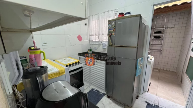 Imagem Sobrado com 2 dormitórios à venda, 62 m² por R$ 430.000,00 - Vila Guilhermina - Praia Grande/SP