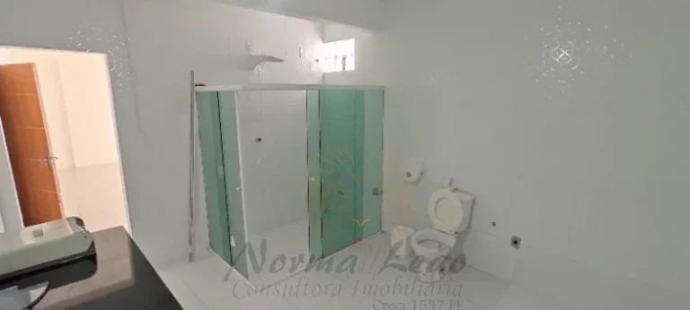 Imagem Casa térrea com piscina na Coroa do Meio, Aracaju/SE. Ideal para Escritórios, Clínicas e afins.