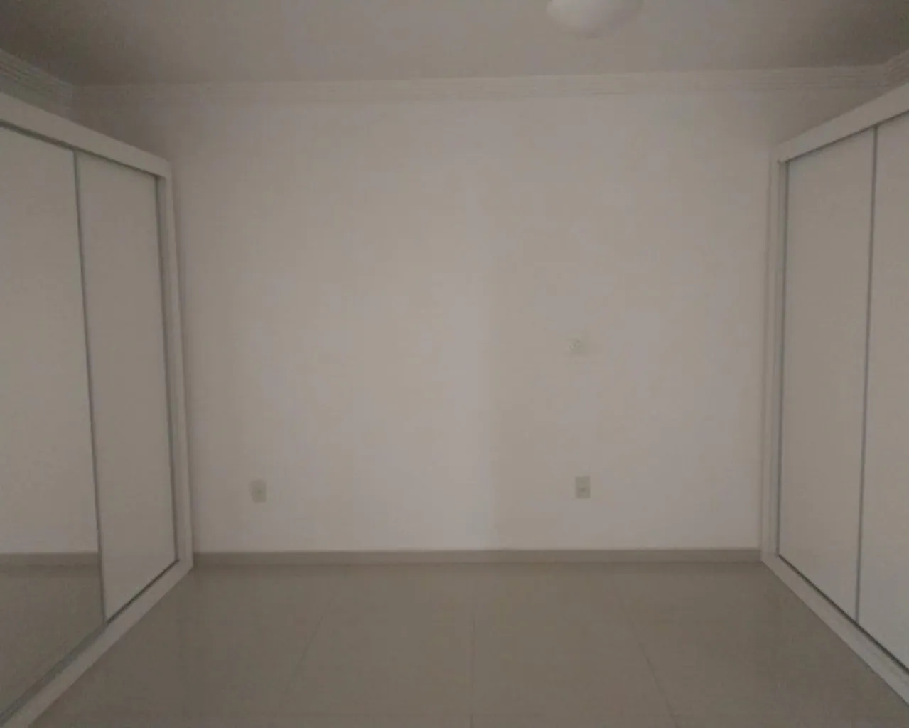 Imagem Casa no Condomínio Ibiti Royal Park