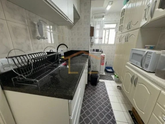 Imagem Apartamento com 50m², com 2 dormitórios sendo 1 suíte, móveis planejados de ótimo padrão, forn...