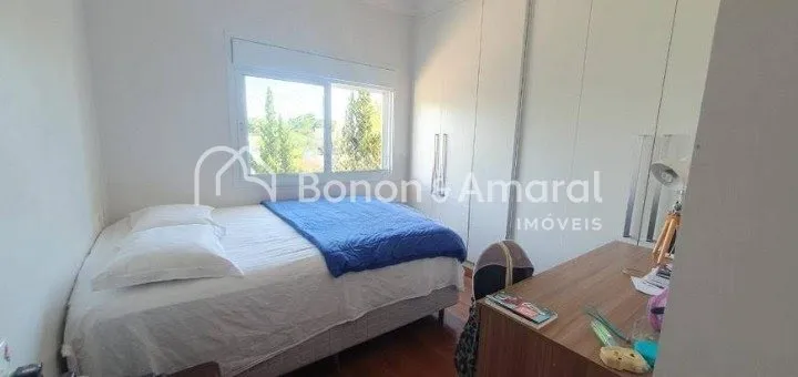 Imagem Casa de Condomínio com 304 m² e 4 Quartos