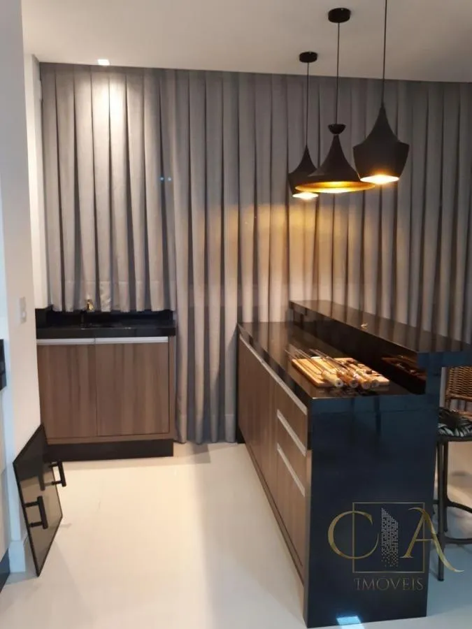 Imagem Apartamento para Temporada em Itapema, Meia Praia, 3 dormitórios, 3 suítes, 3 banheiros, 2 vagas