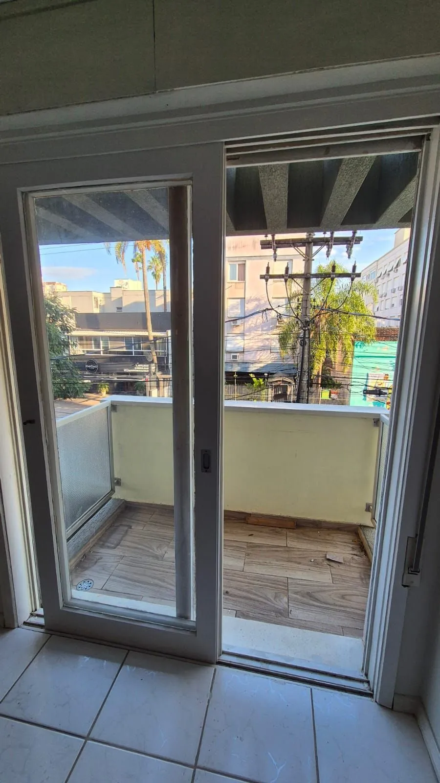 Imagem Apartamento de dois dormitórios no bairro Menino Deus em Porto Alegre