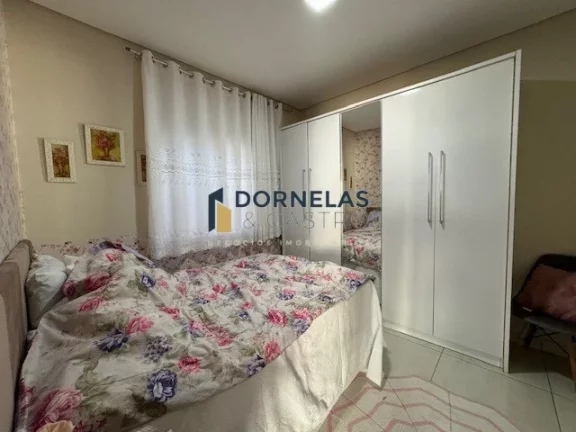Imagem CASA COM 3 QUARTOS, 1 SUÍTE, VEREDA DA CRUZ, COND. FECHADO ACEITA CARRO