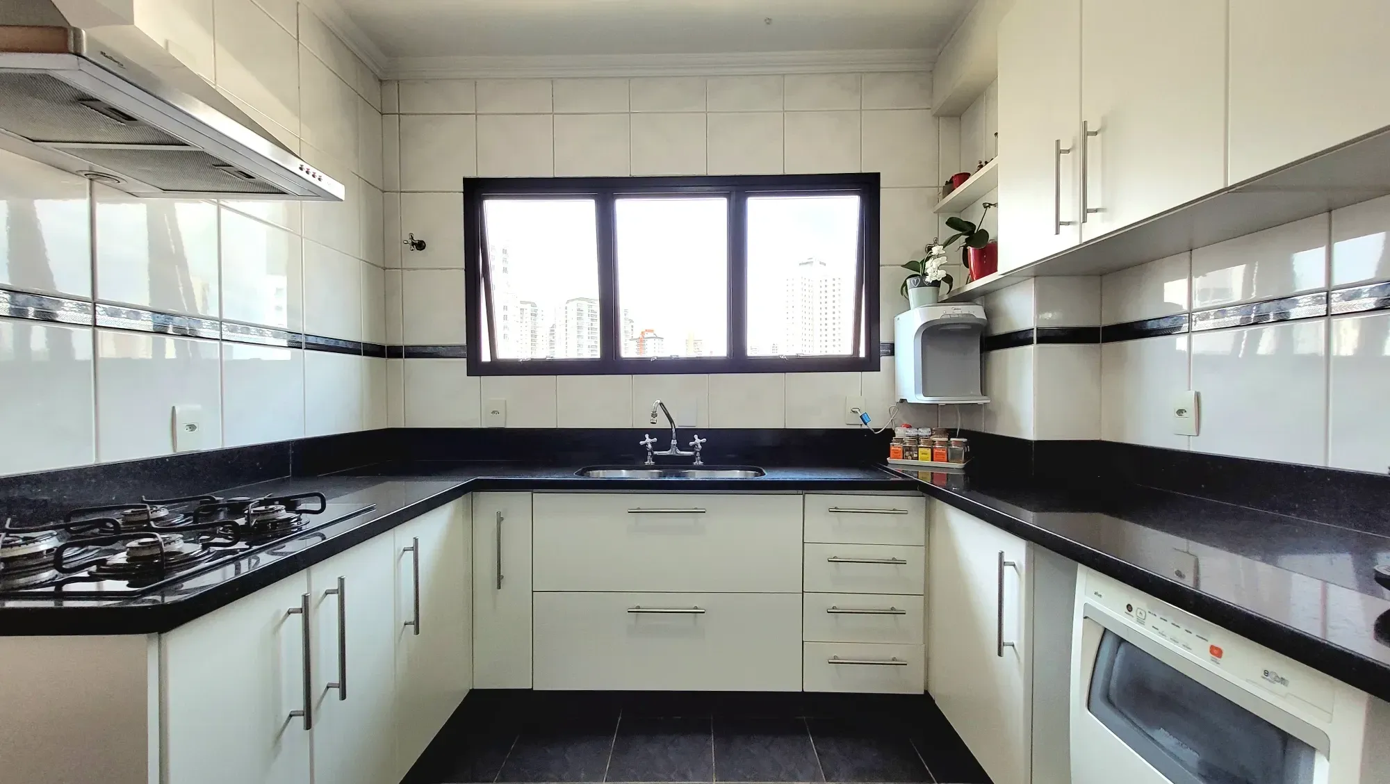 Imagem Apartamento com 4 Quartos à Venda, 156 m² em Vila Bastos - Santo André