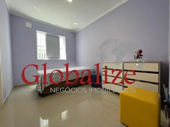 Imagem Casa Triplex com 3 suítes e 2 vagas no bairro Embaré em Santos por R$ 1.299.000,00