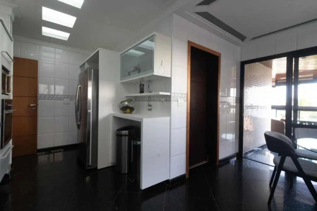 Imagem APARTAMENTO COM 266,00 m² - CANTO DO FORTE - PRAIA GRANDE SP