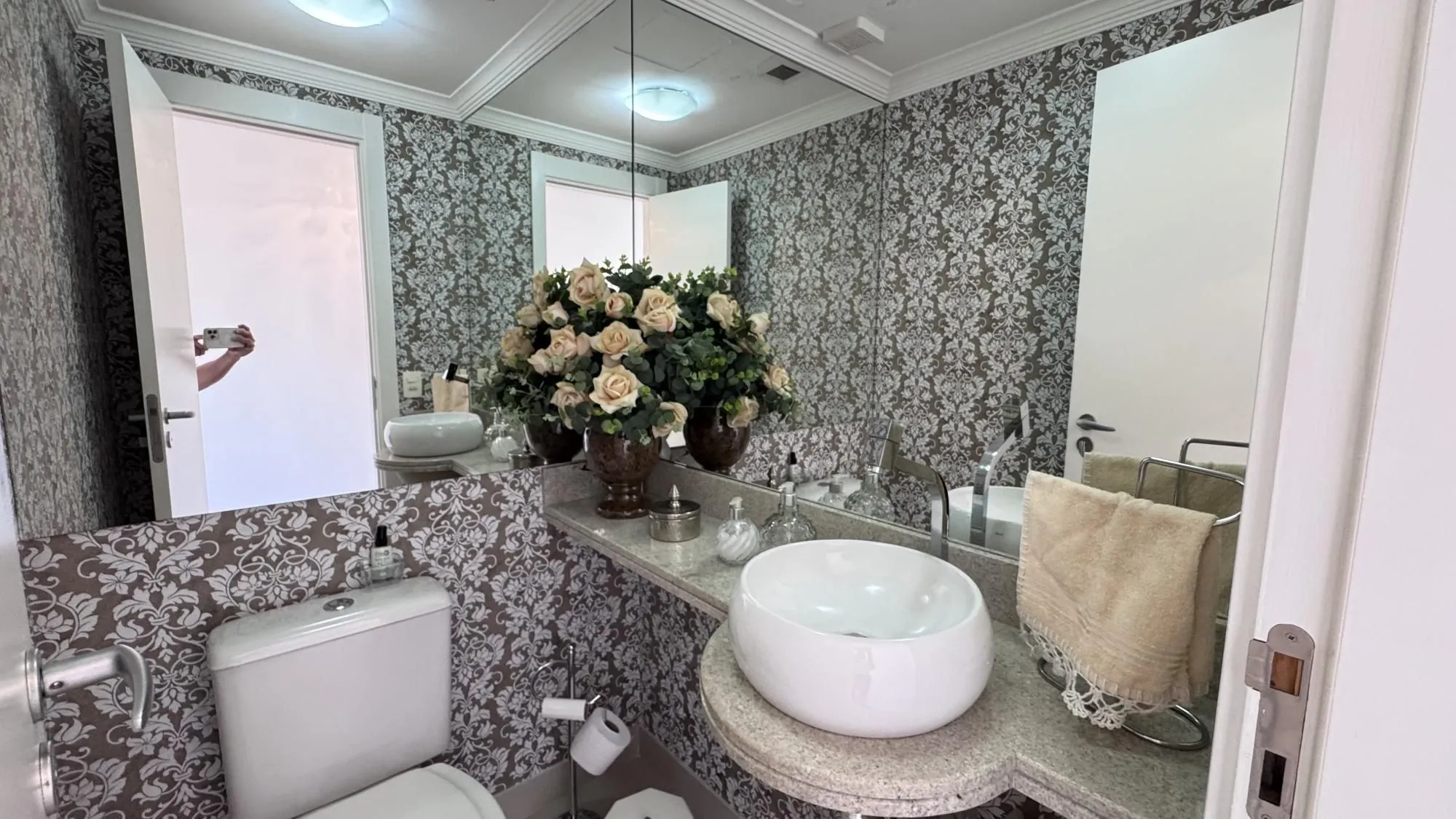 Imagem Apartamento no Condomínio Oslo com 3 Suítes à Venda no Jardim Europa