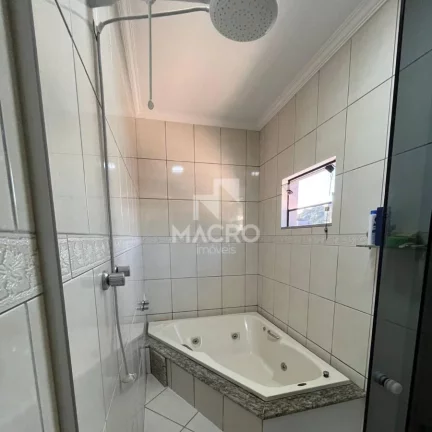 Imagem Sobrado com Piscina | Jaraguá Esquerdo | 3 quartos (1 suíte) | 170m²