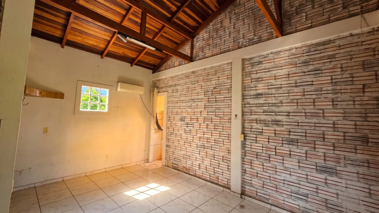 Imagem Exclusivo Mova!
Casa Beira Mar - Frente Baia da Babitonga e Avenida Beira Mar V (asfalto) terreno co...
