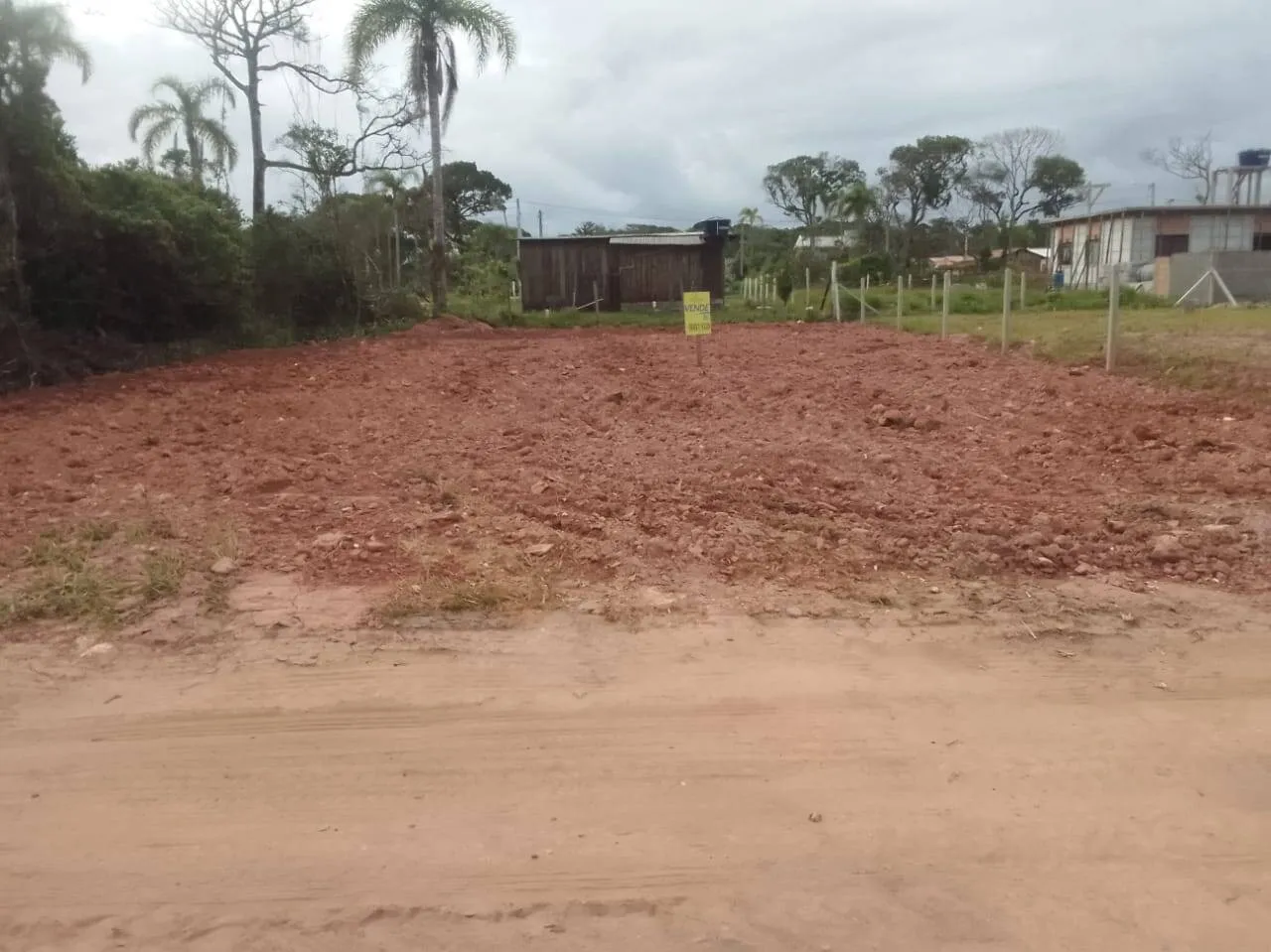 Imagem Vendo lote na praia do Erwino