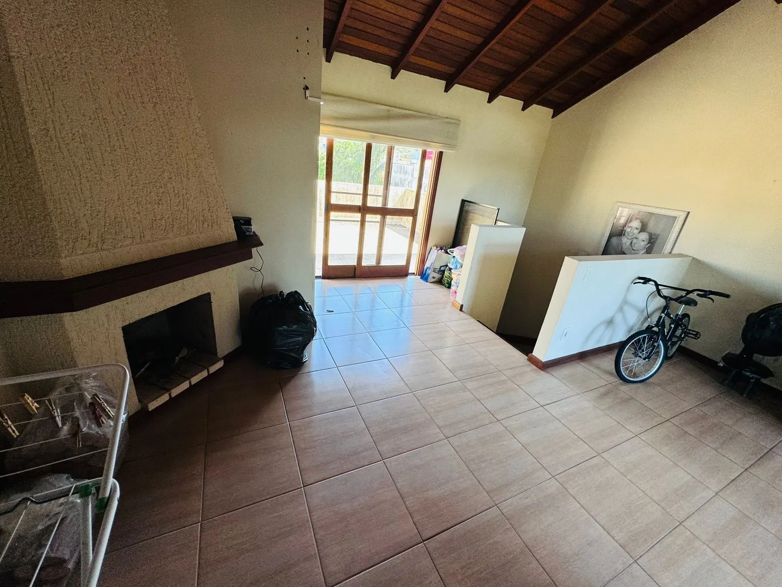 Imagem Casa no bairro Hípica - 3 dormitórios