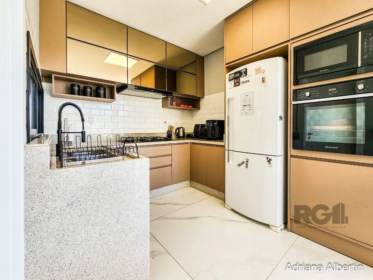 Imagem Casa com 4 suites - Condominio Fechado