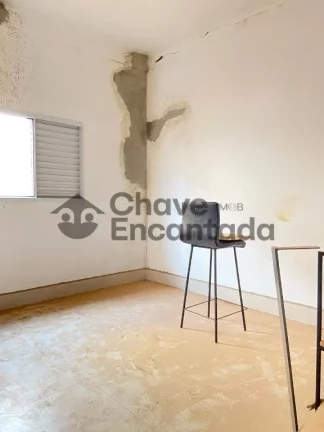 Imagem Casa semiacabada e totalmente estruturada.