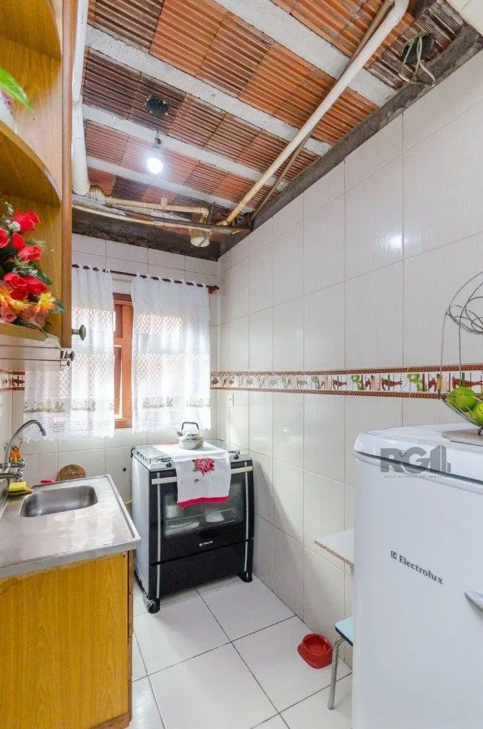 Imagem Casa em Condomínio, 166m² - 3 dormitórios, 2 vagas no bairro Guarujá