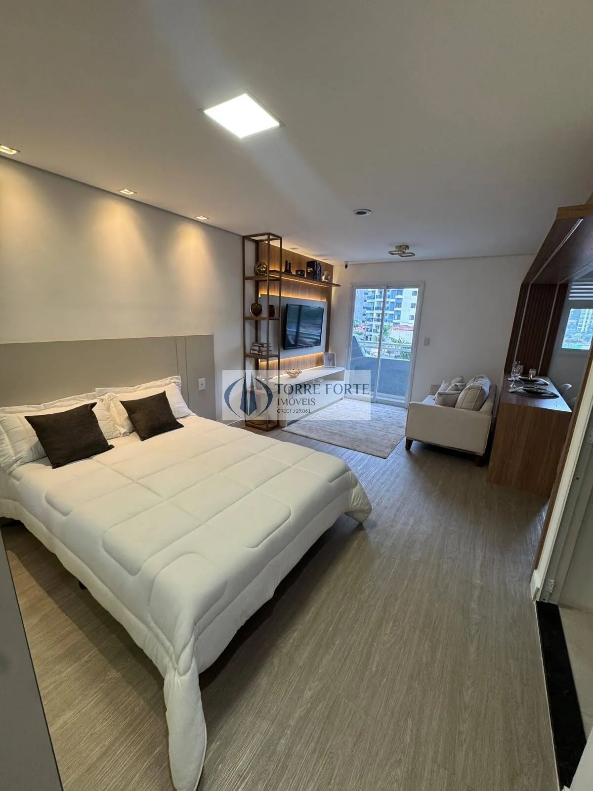 Imagem Lindo Studio com 35m² com vaga de garagem no Jardim Analia Franco.