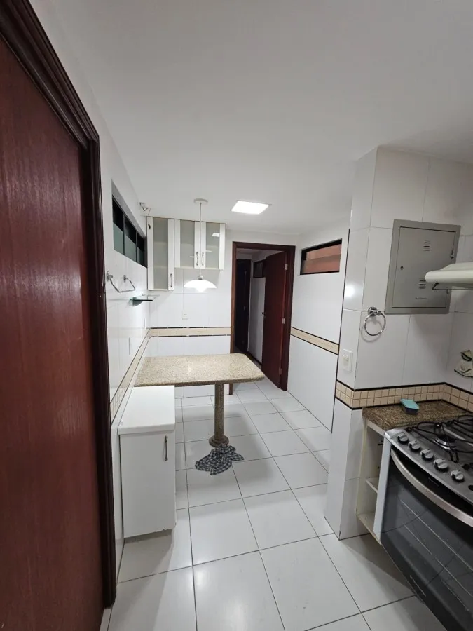 Imagem Apartamento para Venda em Maceió, Ponta Verde, 3 dormitórios, 1 suíte, 3 banheiros, 1 v