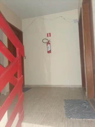 Imagem Apartamento de frente composto de 2 quartos banheiro social uma vaga de garagem na Praia do Morro
