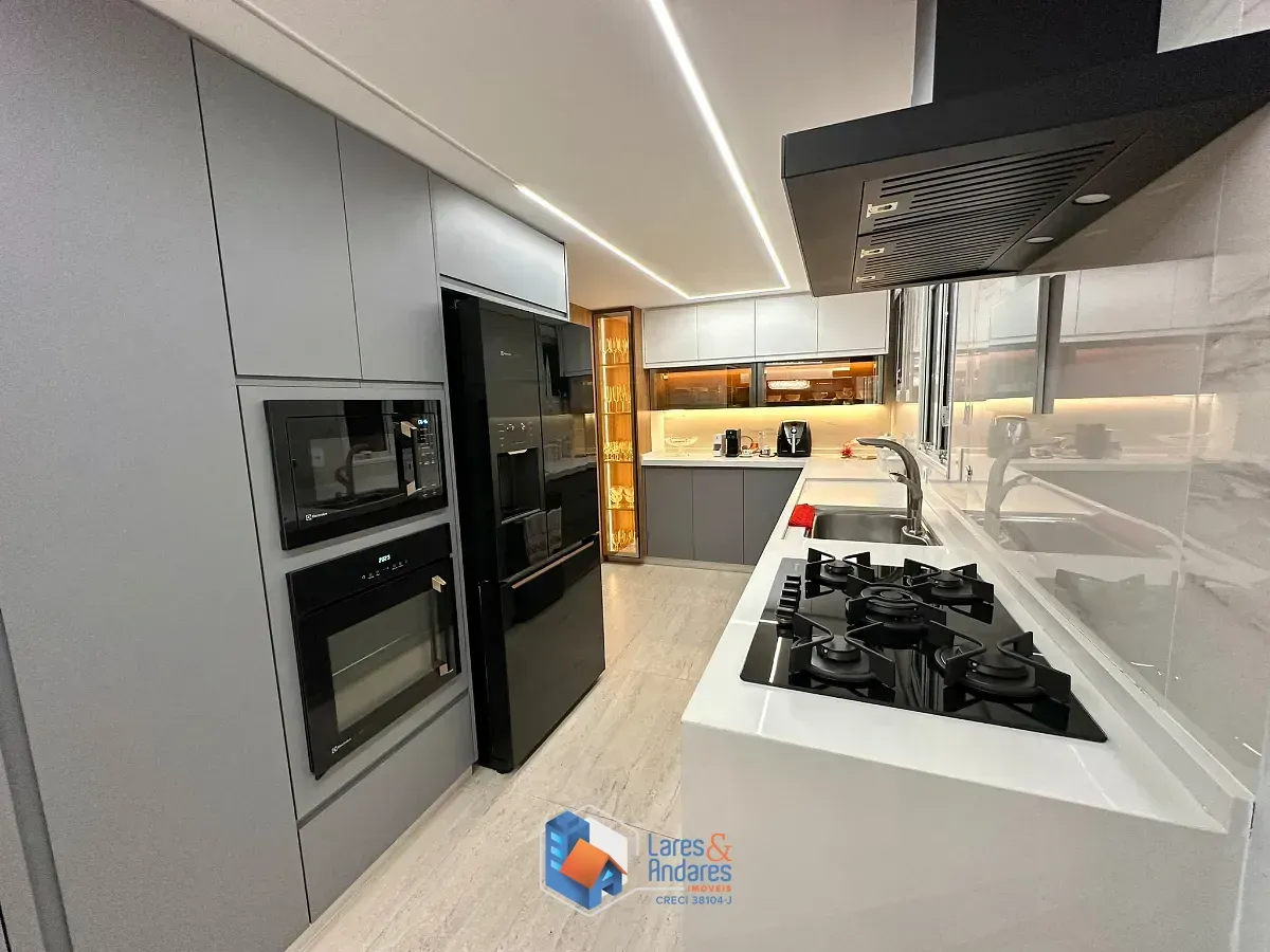 Imagem Apartamento para venda em Santana com 3 quartos, sendo 2 suítes, 196m²