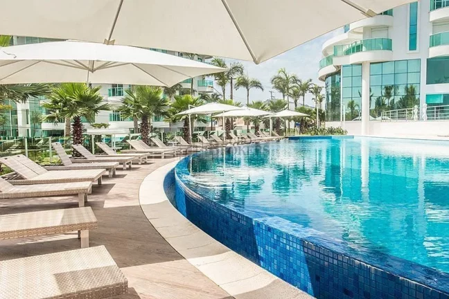 Imagem Belíssimo apartamento com 3 suítes bem decoradas na Praia Brava