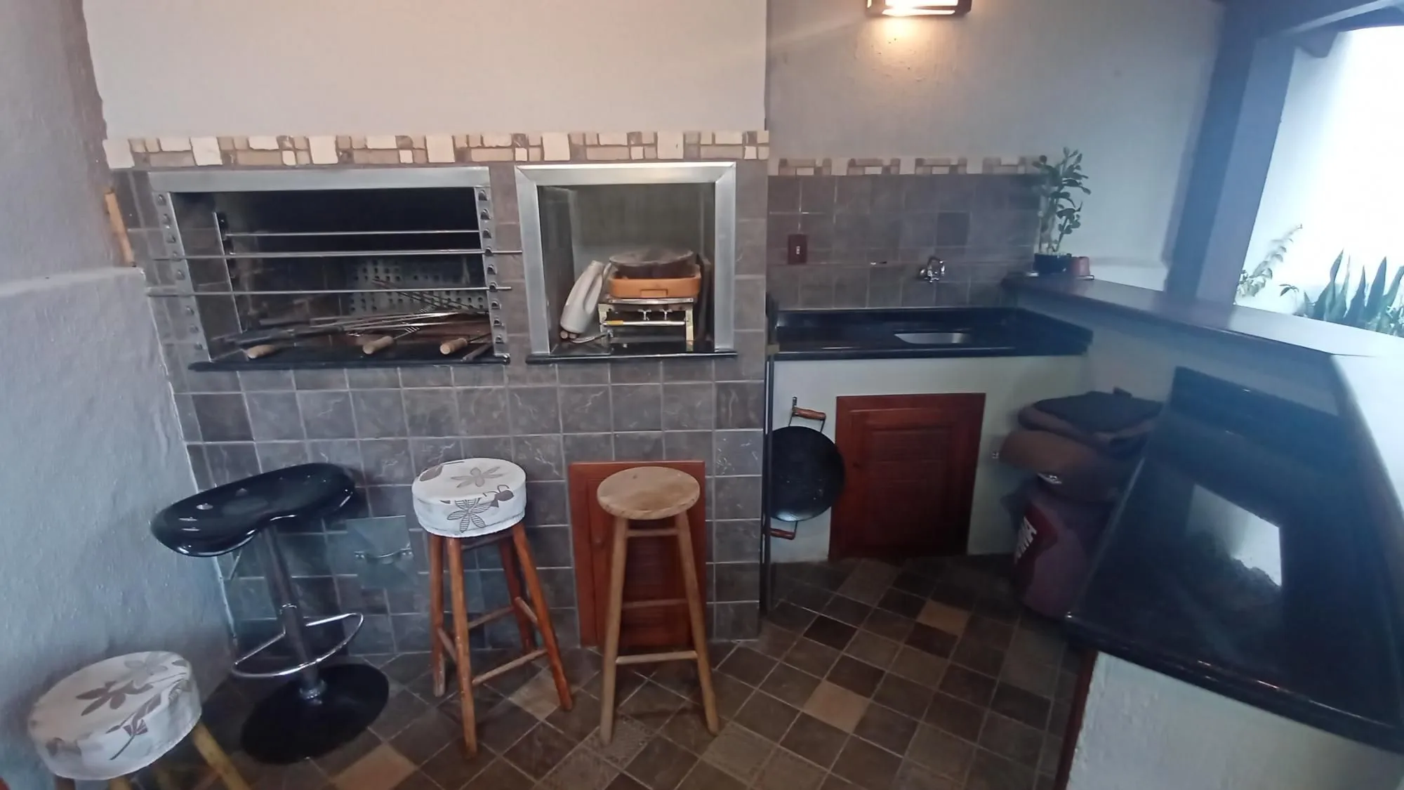 Imagem Casa de Condomínio com 3 Suítes, no bairro Tristeza