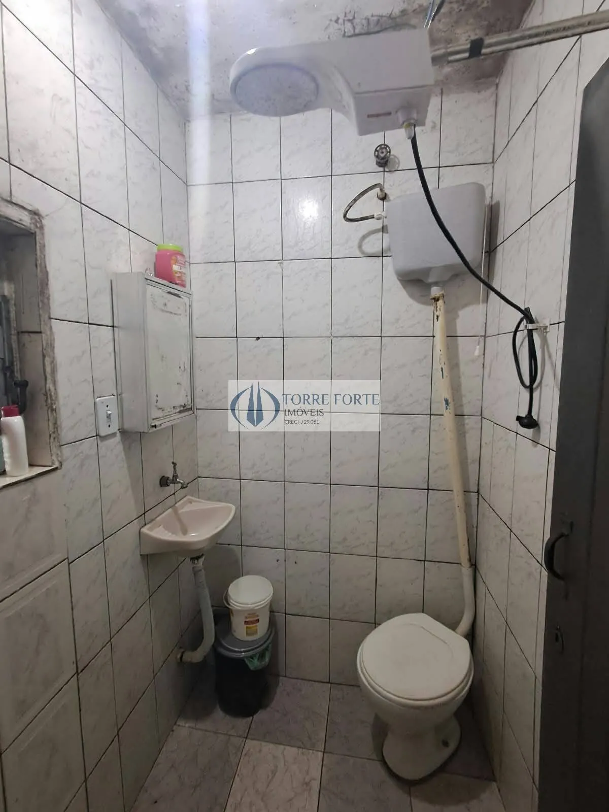Imagem Terreno com 2 casas