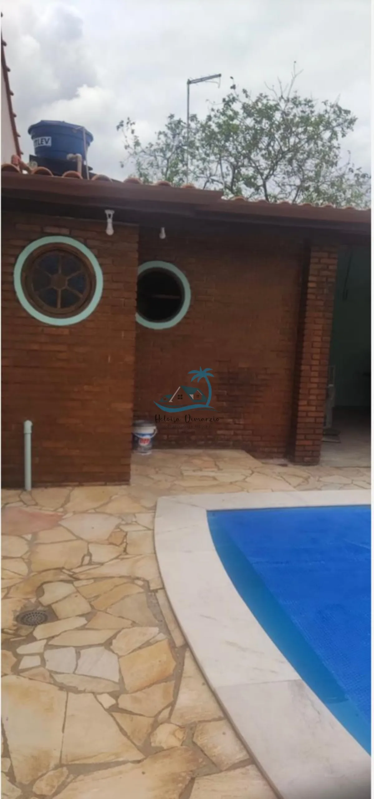 Imagem Excelente casa com 4 dormitórios a venda na região central de Ubatuba.