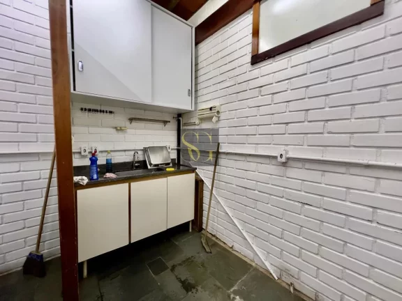 Imagem Ponto Comercial para Venda em Teresópolis, Alto