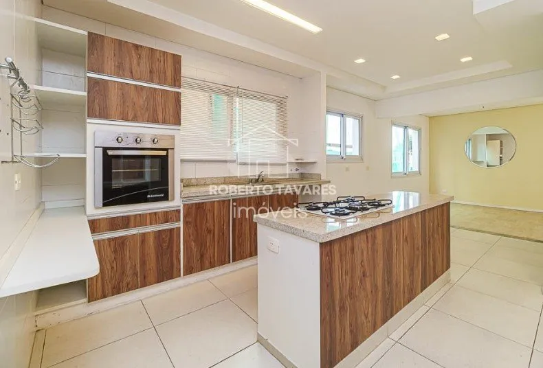 Imagem Casa de 4 quartos, 517m² no bairro Res. Tambore 10, em Santana de Parnaíba
