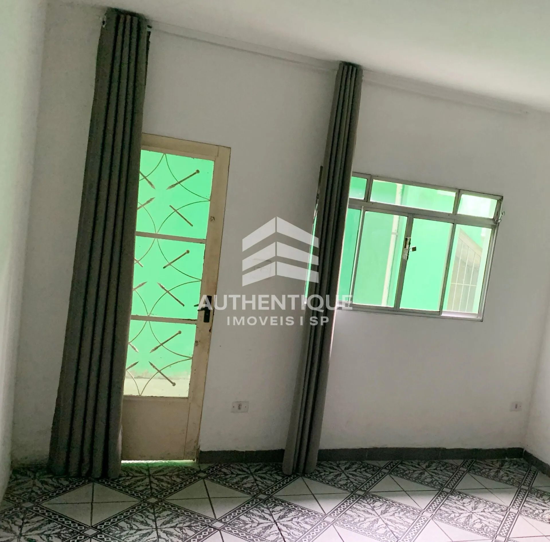 Imagem Casa Padrão no bairro Jardim Bela Vista, em Ferraz de Vasconcelos, São Paulo.