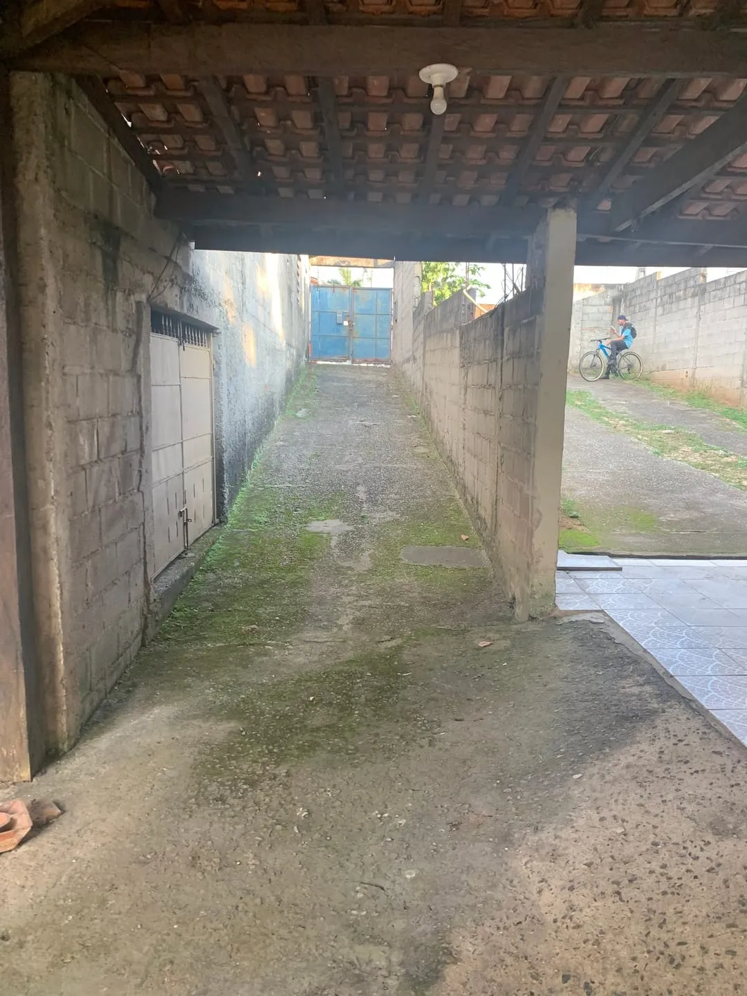 Imagem Casa à venda e locação 2 Quartos, 1 Suite, 4 Vagas, 8473.76M², Vila São Benedito, Pindamonhangaba - SP