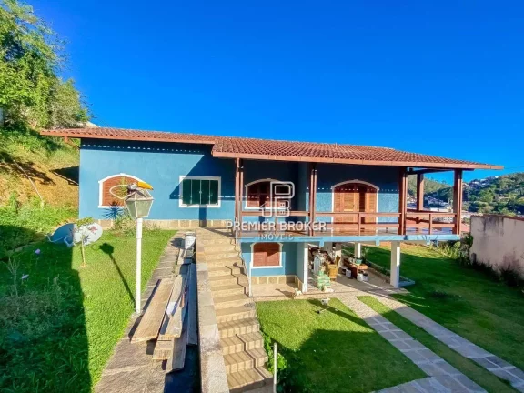 Foto do imóvel Casa à venda, 196 m² por R$ 950.000,00 - Golfe - Teresópolis/RJ