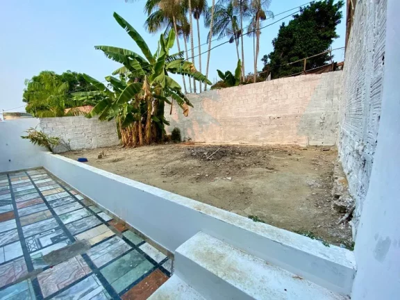Imagem Casa com 3 suítes , com ótimo preço , disponível para venda em Manaus