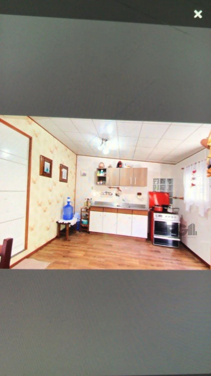 Imagem Casa para Venda - 247.5m², 3 dormitórios, 2 vagas - Petrópolis