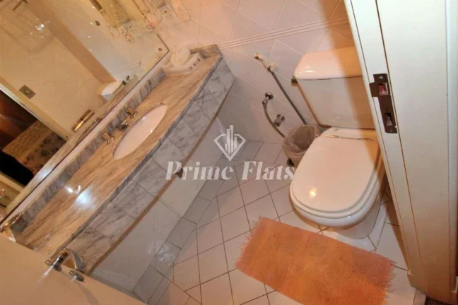 Imagem Flat disponível para venda no Quality Suites Oscar Freire em Pinheiros, com de 32m², 1 dormitório e 1 vaga