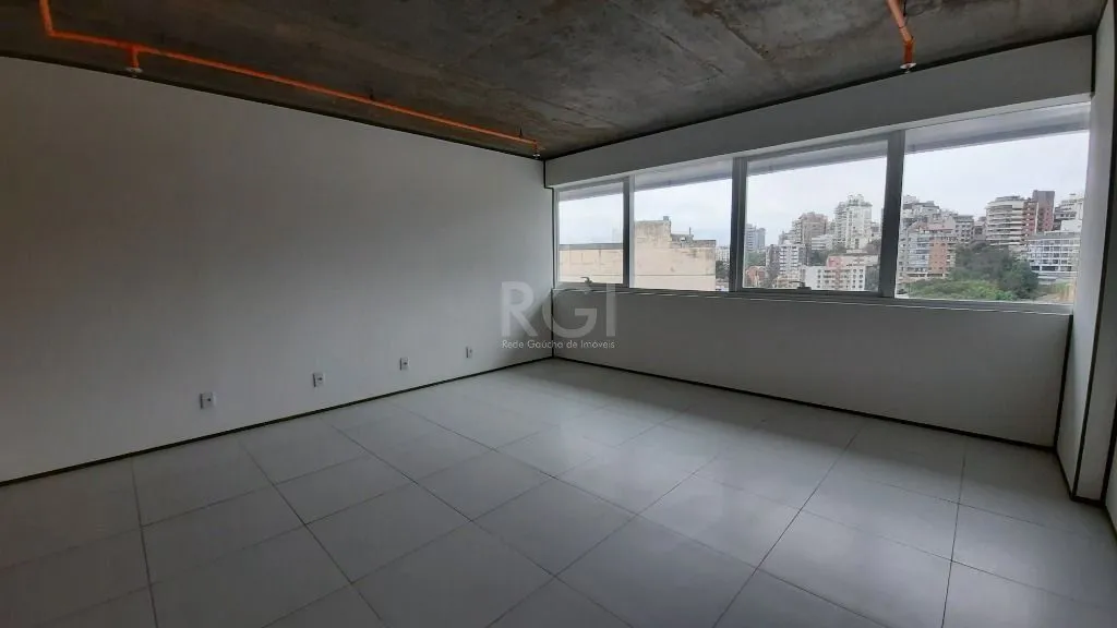 Imagem Sala Para Comprar m² por R$ 350.000,00- Floresta - Porto Alegre/RS