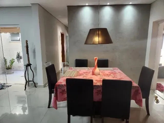 Imagem Casa à venda 5 Quartos, 1 Suite, 4 Vagas, 300M², Jardim Gurilândia, Taubaté - SP