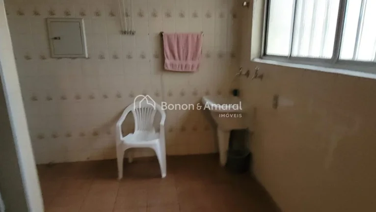 Imagem Excelente oportunidade para morar em um dos bairros mais nobres da cidade. Este apartamento conta co...
