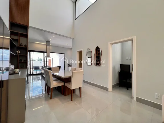 Imagem Casa de condominio a venda em Valinho!!

Residência térrea de alto padrão ? porteira fechada

Um ...