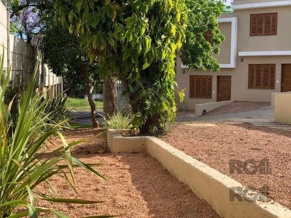 Imagem Casa em Condomínio fechado