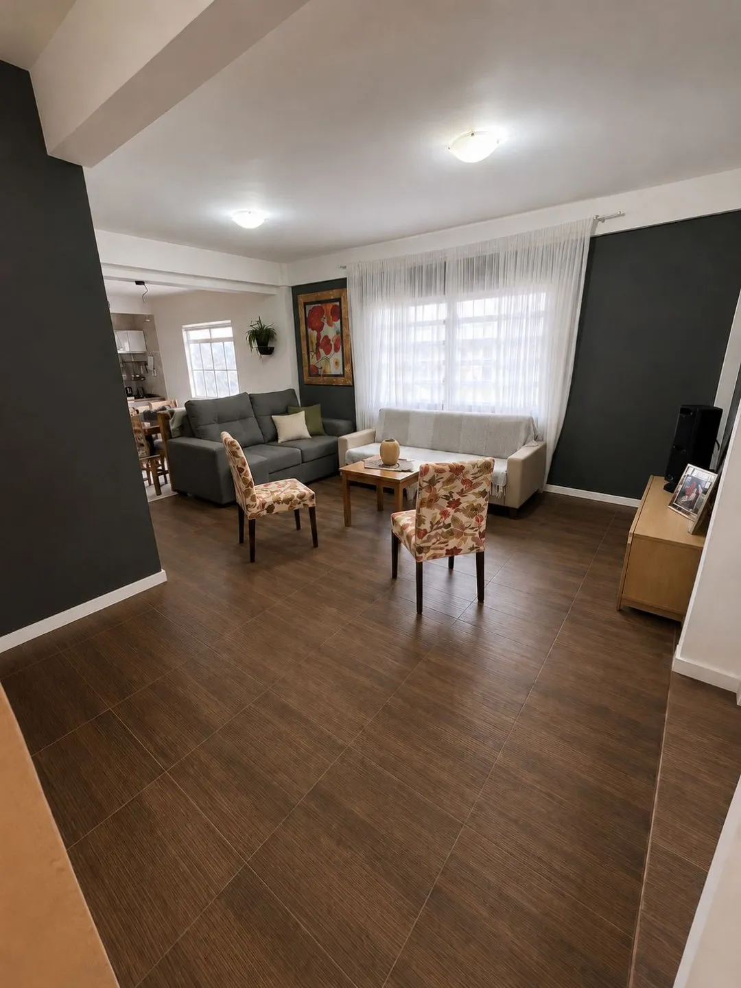Imagem CASA DE DOIS PISOS À VENDA NA SANTA ISABEL - VIAMÃO