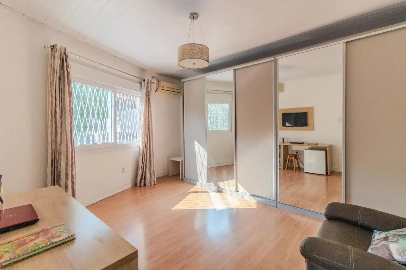 Imagem Casa de 3 dormitórios com 90m² à venda no Bairro Medianeira
