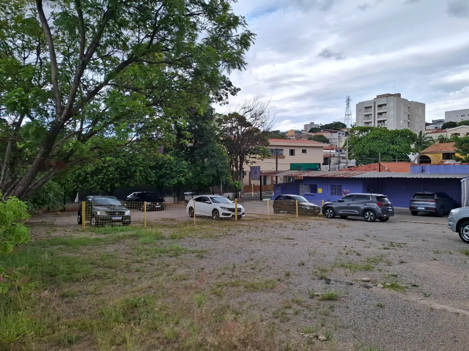 Imagem Terreno de esquino no Bairro Villa Trujillo Sorocaba