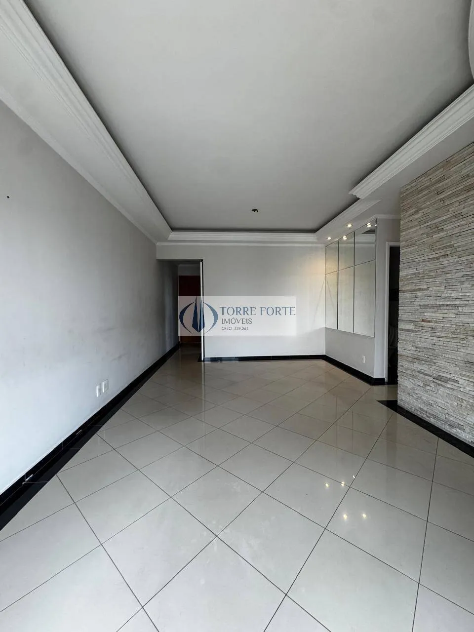 Imagem Ótimo apartamento 82m² 3 dormitórios sendo 2 suítes 2 vagas na Vl. Prudente
