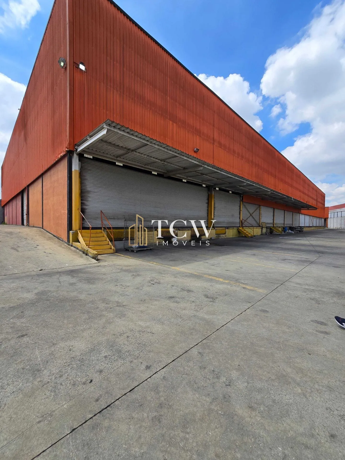 Imagem Galpão Logístico para Locação em Guarulhos | 6.500 m² | Próximo à Rodovia Presidente Dutra e Ayrton Senna