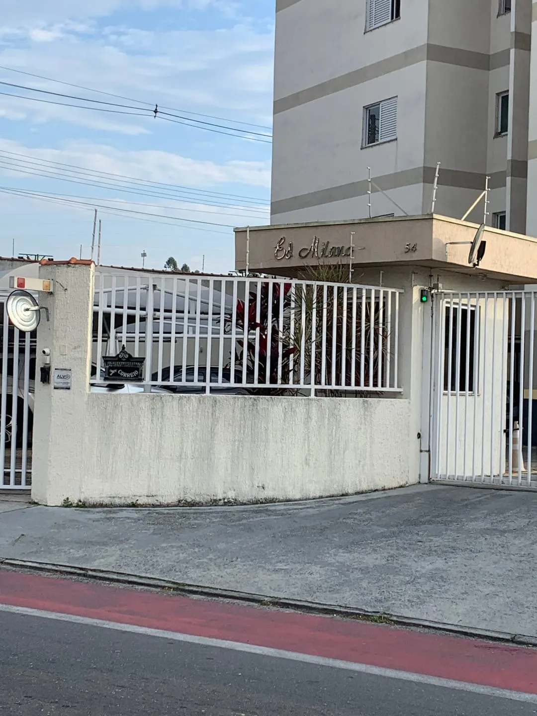 Imagem Apartamento à venda 3 Quartos, 1 Suite, 2 Vagas, Chácara Galega, Pindamonhangaba - SP | EDIFÍCIO MILANO