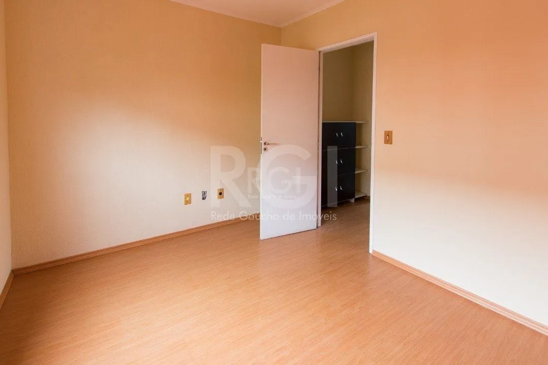 Imagem Casa Condominio para Venda - 92.32m², 3 dormitórios, sendo 1 suites, 2 vagas - Cristal